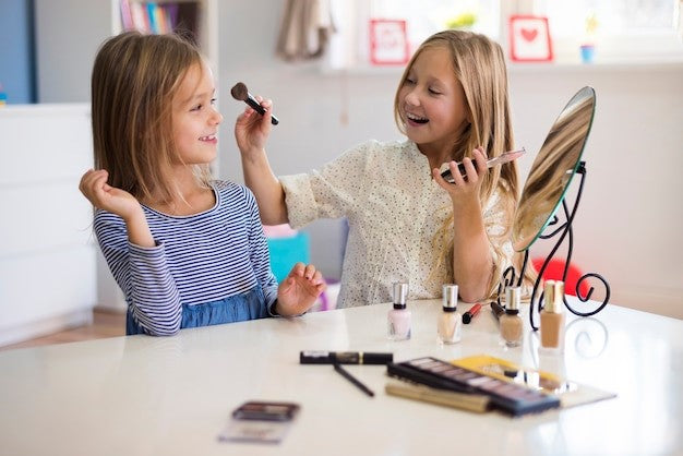Make-up Kits for Girls: Everything you need to know!
