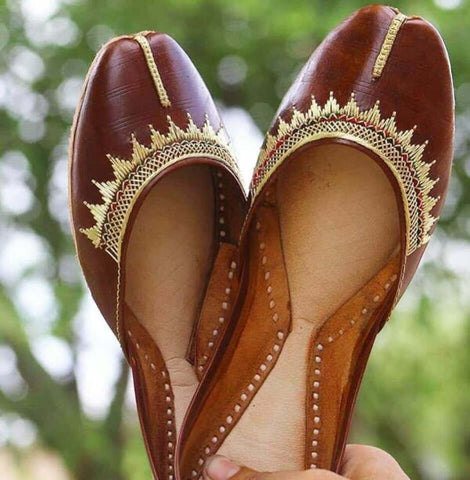 Women Hand Made Pure Leather Embroidered Khussa Fancy Maroonkhussa