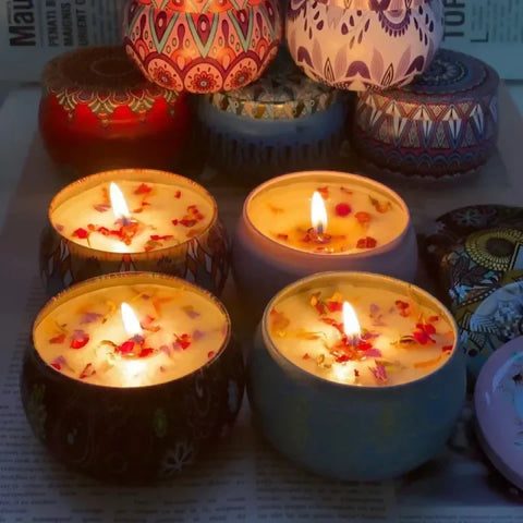 One Customized Scented Candles in a beautiful Tin (Eyes Attracted)