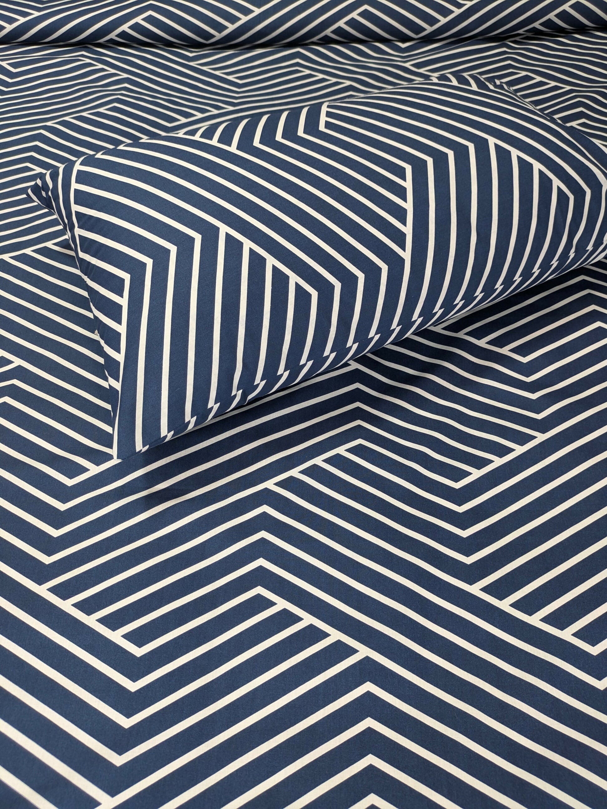 Diamond Stripe Double Bedsheet - Db212