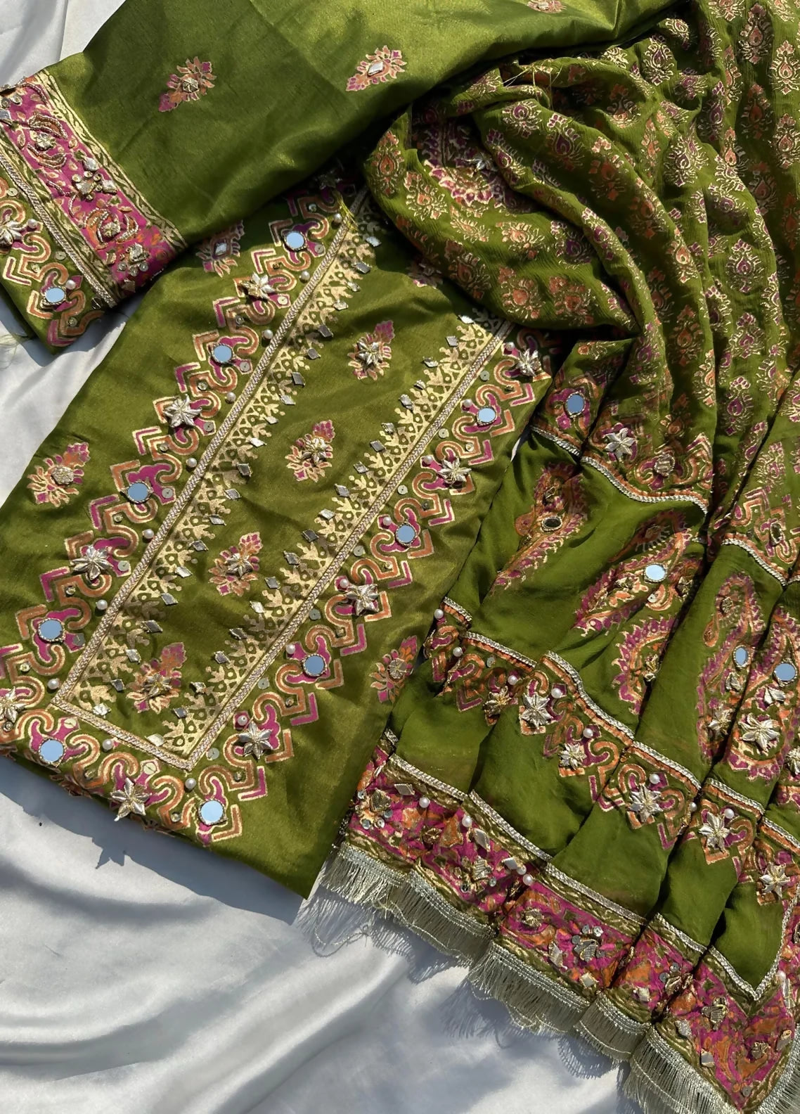 adaa-by-mahnoor-embellished-raw-silk-suits-unstitched-3-piece-dhani-green-festive-collection_1