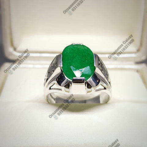 Natural 8 CT Rich Green Emerald Ring Handcrafted Sterling Silver Ring Exciting Gemstone Lightweight Ring Beryl Ring