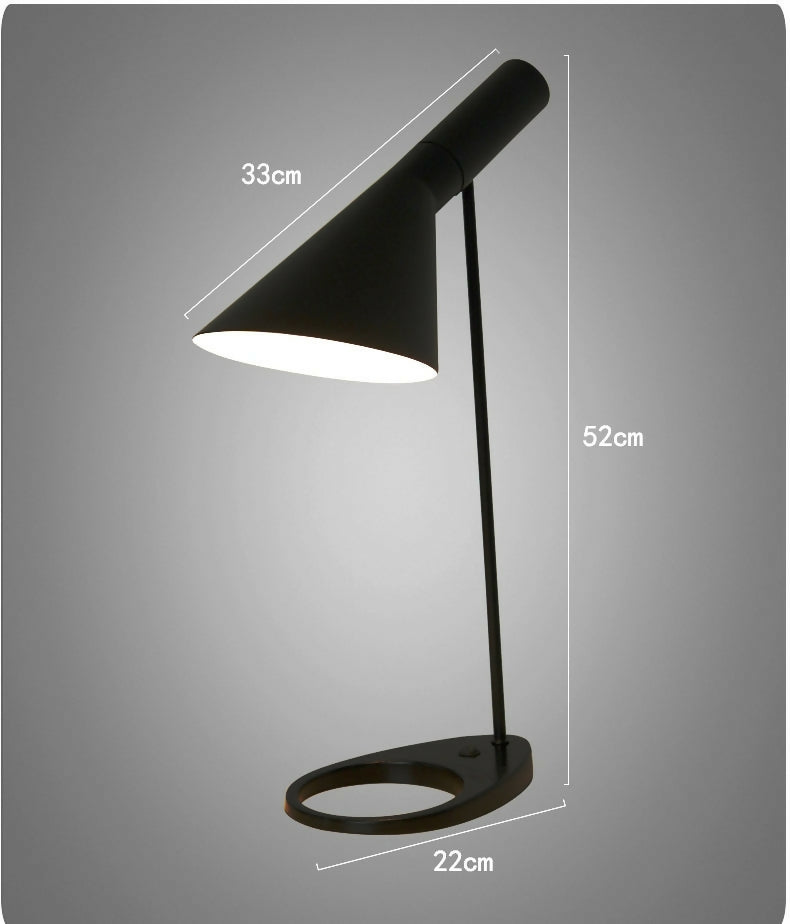 Jacobsen-Table-Lamp-Black-Apricot-9780