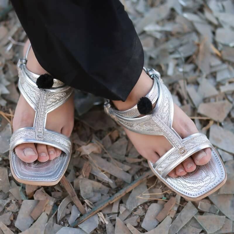 Tilla Chappal Kohati kheri Sandal Silver - ValueBox
