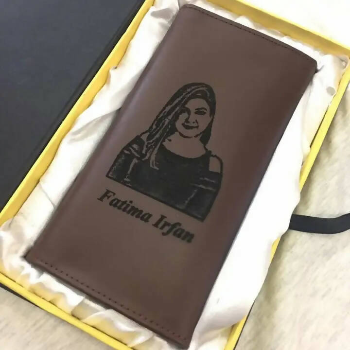 CUSTOMIZE LADIES WALLET NAME AND PICTURE ENGRAVE ON WALLET WITH BOX PACKING (PERFECT GIFT TO SEND YOUR FATHER , WIFE, SISTER, MOTHER, FIANCE OR ANY ONE)