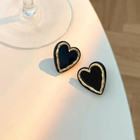 Luxurious Black Heart Stud Earrings