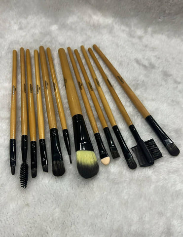 Glamorous Face Makeup Brushes 12pcs - ValueBox