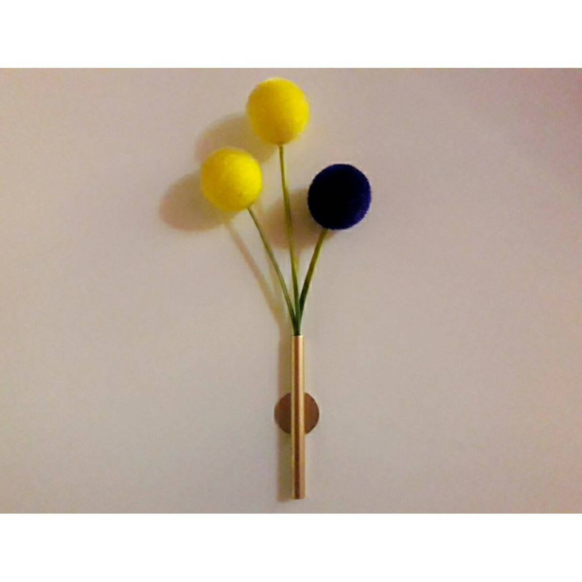 Nordic Postmodern Wall-Wall flower arrangement vase abstract minimalist décor