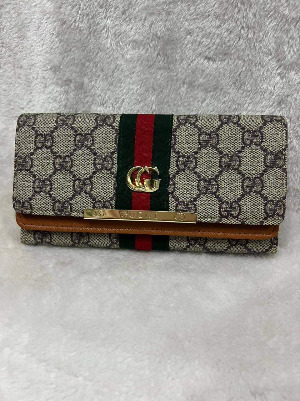 Gucci Clutch - ValueBox