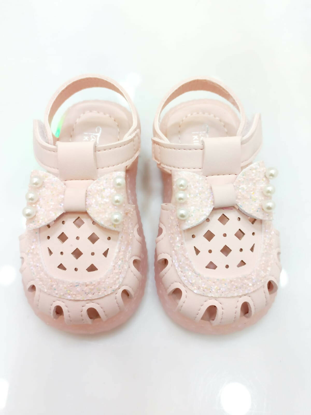 Children's sandals small, medium and big kids cute 2023 summer new children's soft soled non-slip slippers girls