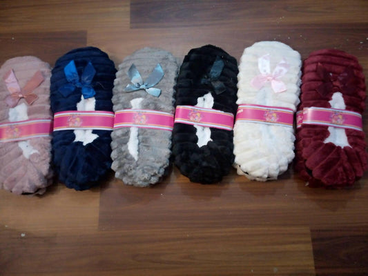 Women's indoor warm soft plush slippers