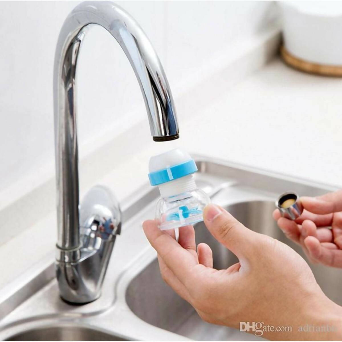 360 Degree Water Saving Tap, Anti Splash Tap, Fan Faucet Sprayer Faucet Nozzle Filter Aerator Diffuser Water-saving Device for Kitchen Bathroom