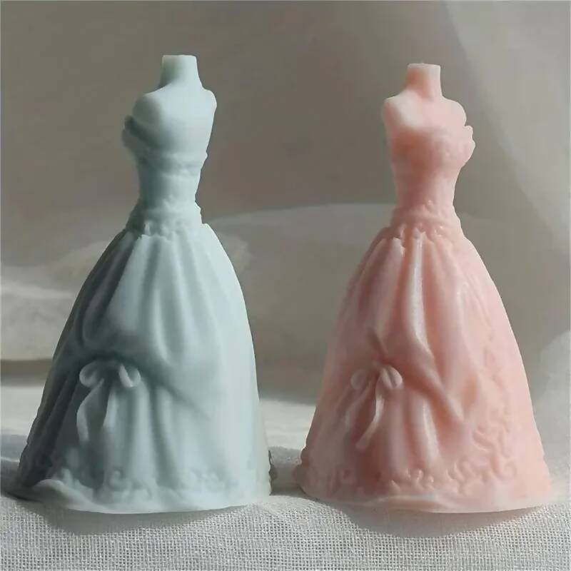 1 piece of Beautifully designed Bridal Dress Scented Candle